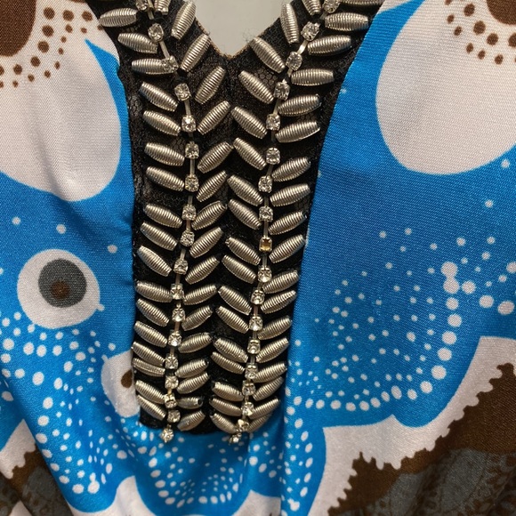 Ladies Dress - Picture 4 of 4